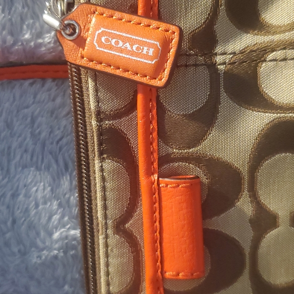 Coach Wristlet - Picture 3 of 7
